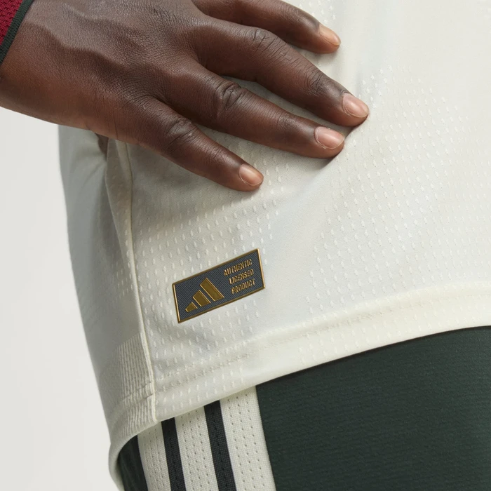 adidas Manchester United Authentic 2026/2027 Ausweichtrikot langarm ivory (Herren)