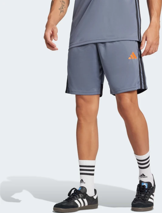 adidas Tiro 25 Essentials Trainingshose kurz team onix/super orange (Herren)