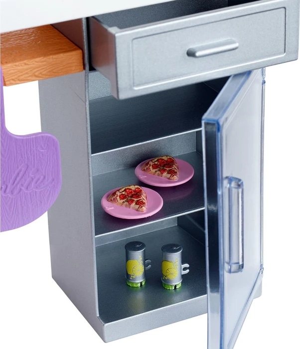 Mattel Barbie - Möbel-Spielset Outdoor mit Steinpizzaofen