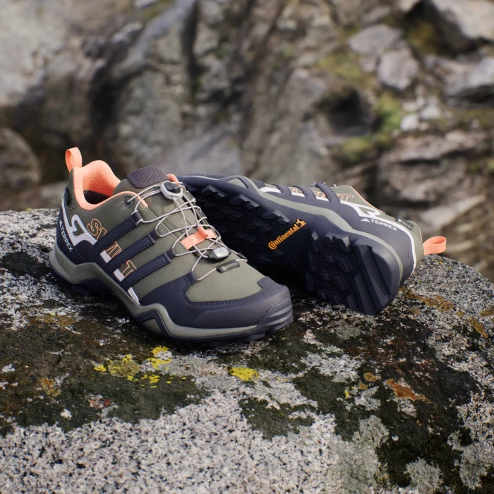 adidas Terrex Swift R2 GTX olive strata/aurora black/amber tint (Damen)