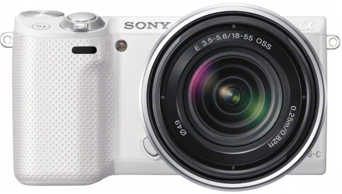 Sony Alpha NEX-5R weiß mit Objektiv E 18-55mm 3.5-5.6 OSS