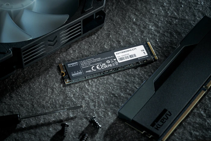 Klevv Cras C715 1TB, M.2 2280 / M-Key / PCIe 3.0 x4
