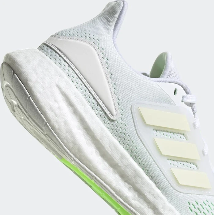 adidas Pureboost 22 cloud white/beam green (Herren)