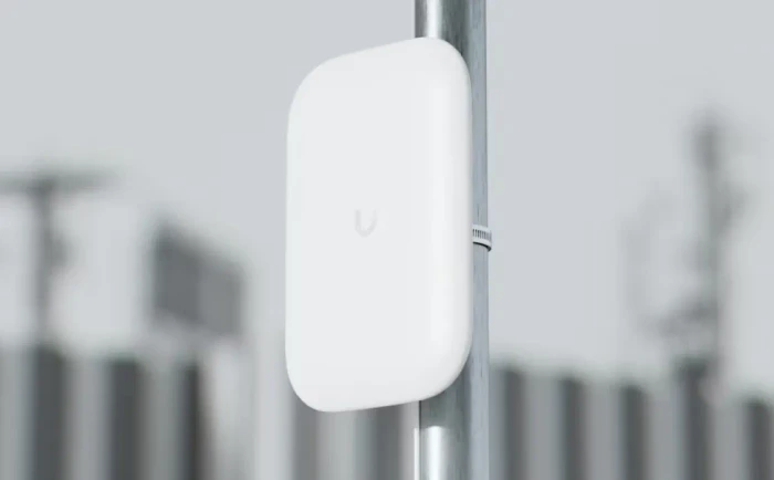Ubiquiti Panel Antenne, 5GHz/2.4GHz, 10-15dBi, RP-SMA, direktional