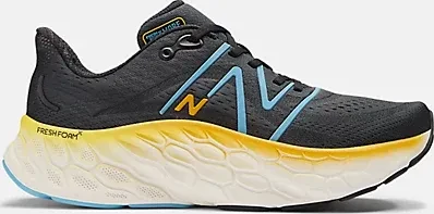 New Balance Fresh Foam X More v4 black/coastal blue/ginger lemon (Herren)