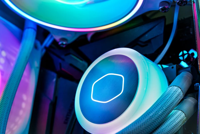 Cooler Master MasterLiquid ML240 Illusion White Edition, weiß