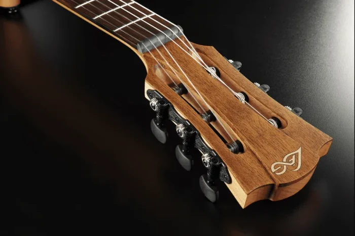 LAG Tramontane 70 Nylon Auditorium Natural