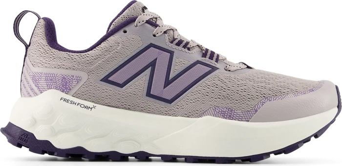 New Balance Fresh Foam X Garoé V2 truffle salt/boysenberry/black (Damen)