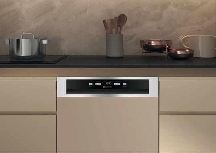 Bauknecht B0B D651A X