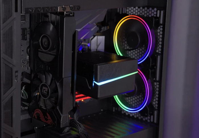 AeroCool Flo, schwarz, Glasfenster