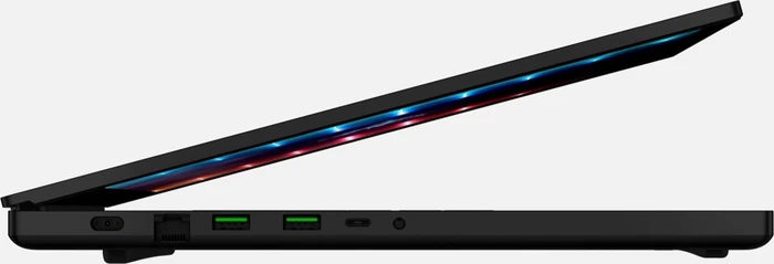 Razer Blade Pro 17 (2021) - FHD/360Hz, Core i7-10875H, 32GB RAM, 1TB SSD, GeForce RTX 3080, US