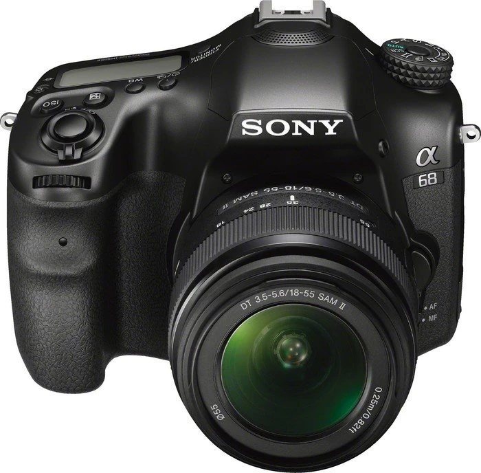 Sony Alpha 68 mit Objektiv 18-55mm 3.5-5.6 DT SAMII