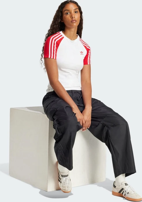adidas Adicolor 3-Streifen Raglan Slim T-Shirt kurzarm white/better scarlet (Damen)