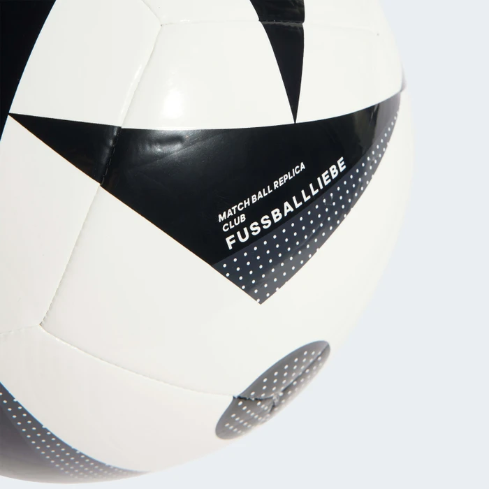 adidas UEFA EURO 2024 Fussballliebe Deutschland Club Fußball