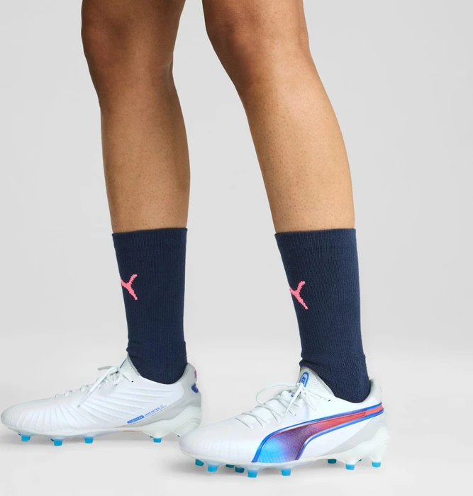 Puma King Ultimate FG/AG puma white/bluemazing/flat light gray/sunset glow (Damen)