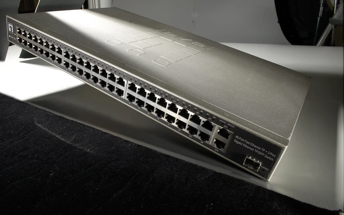 LevelOne GSW Rackmount Switch, 50x RJ-45, 1x SFP