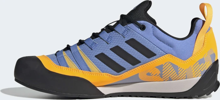 adidas Terrex Swift Solo impact blue fusion/core black/solar gold