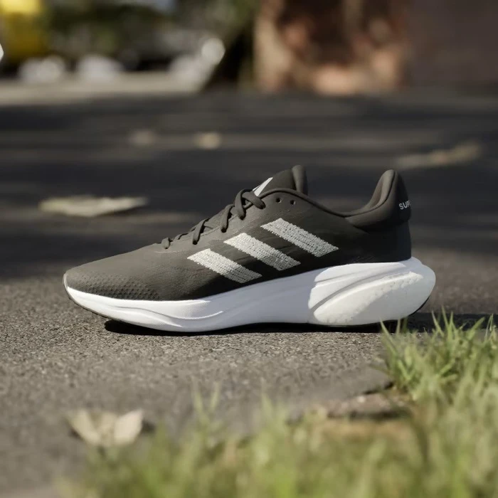 adidas Supernova 3 core black/wonder silver/cloud white (Damen)