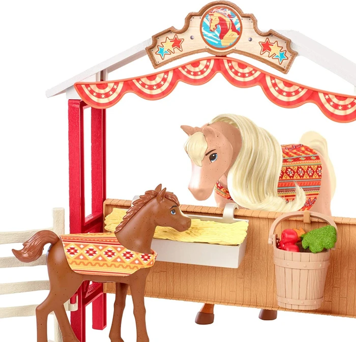 Mattel Spirit Untamed - Stallfreunde Spielset