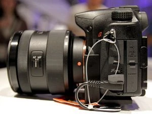 Sony Alpha 77 mit Objektiv 16-50mm 2.8 DT SSM