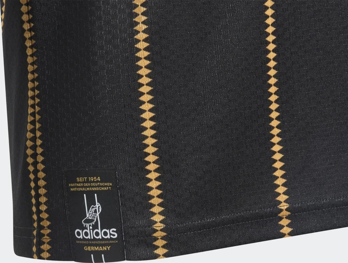 adidas FIFA WM 2026 Deutschland Ausweichtrikot langarm schwarz (Junior)