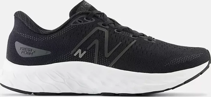 New Balance Fresh Foam X EVOZ ST black/black metallic (Damen)