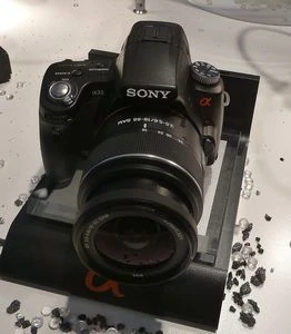 Sony Alpha 33 mit Objektiv 18-55mm 3.5-5.6 DT SAM