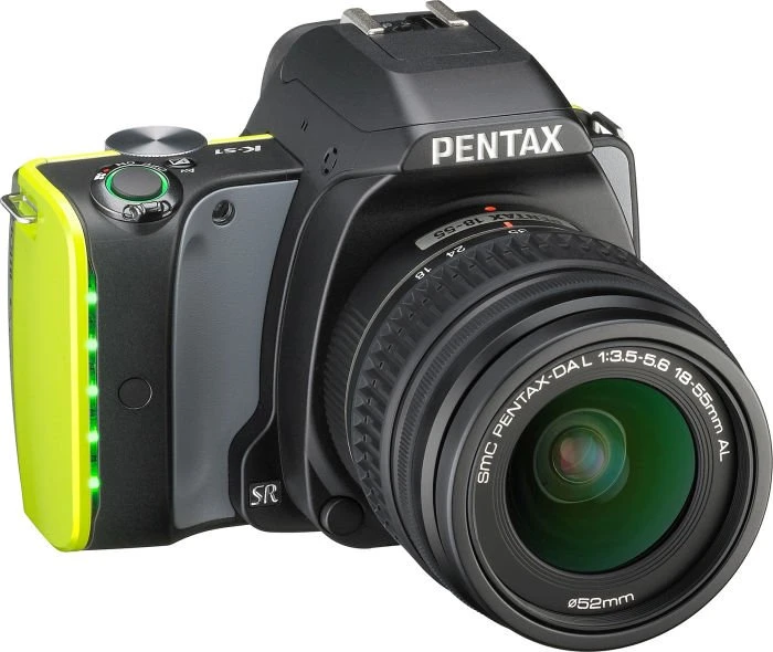 Pentax K-S1 schwarz/gelb mit Objektiv smc DA L 18-55mm 3.5-5.6 AL