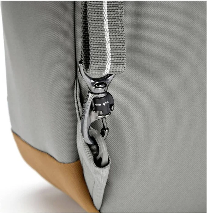 Pacsafe Notebook Rucksack GO 15l Stone