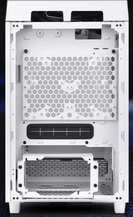 Thermaltake The Tower 100 Snow Edition, weiß, Glasfenster, Mini-ITX