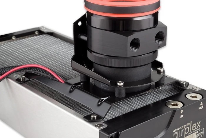Aqua Computer Lüfterhalterung 140mm für Ultitube D5 Ausgleichsbehälter