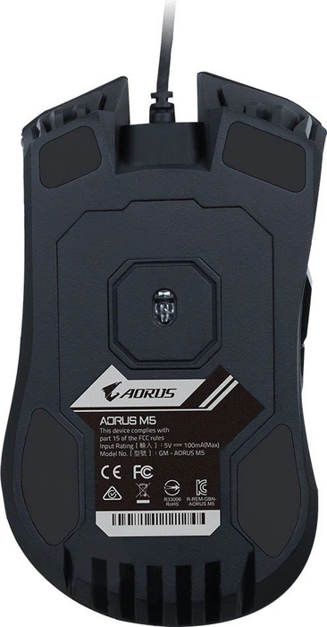GIGABYTE AORUS M5, USB