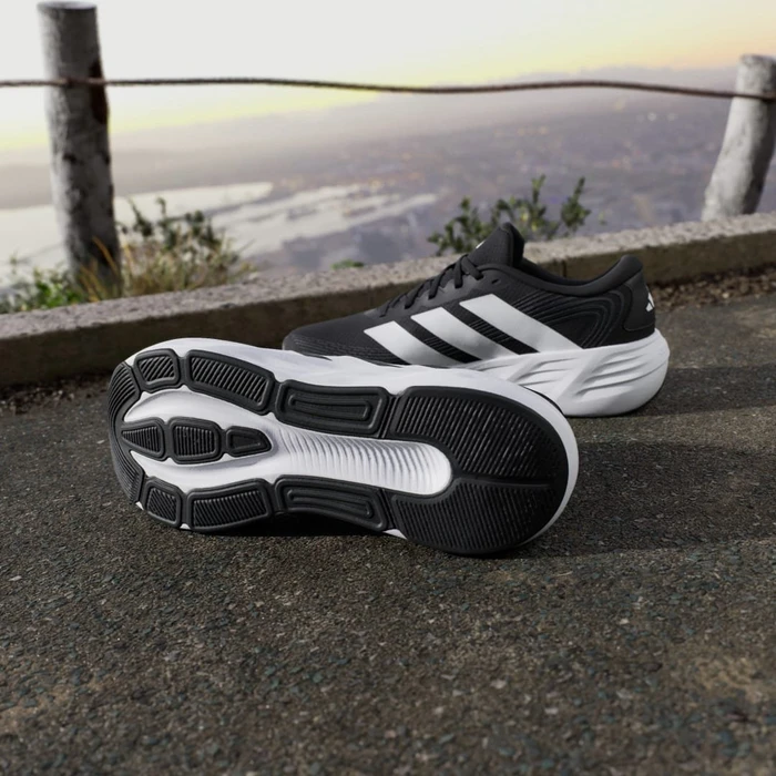 adidas Galaxy 8 core black/cloud white/carbon (Damen)