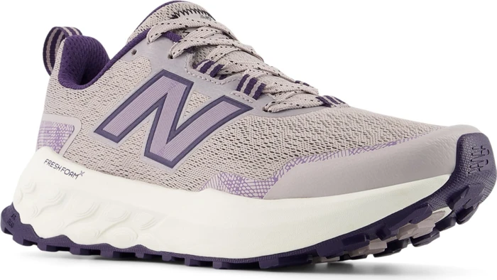 New Balance Fresh Foam X Garoé V2 truffle salt/boysenberry/black (Damen)
