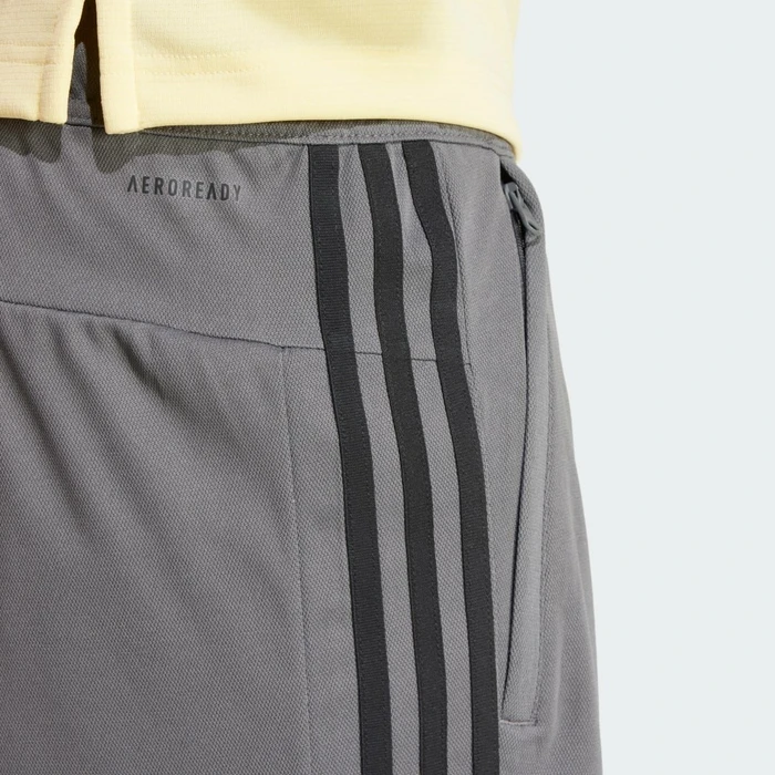 adidas Train Essentials Piqué 3-Streifen Trainingshose kurz grey five/black (Herren)
