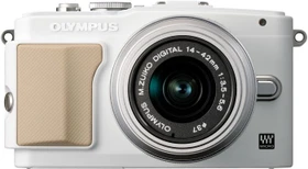 Olympus PEN E-PL5 weiß mit Objektiv M.Zuiko digital 14-42mm 3.5-5.6 II