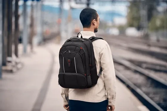 Wenger Carbon Pro Notebook Rucksack 15.6" schwarz