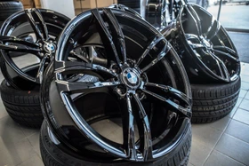 Ultra Wheels Boost 8.5x19 5/120 ET35 (verschiedene Farben)