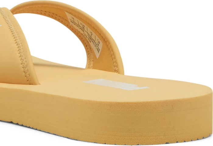 Puma Sandy almost apricot/puma white (Damen)