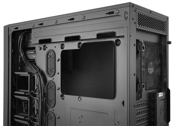Corsair Obsidian 750D Airflow Edition, Acrylfenster