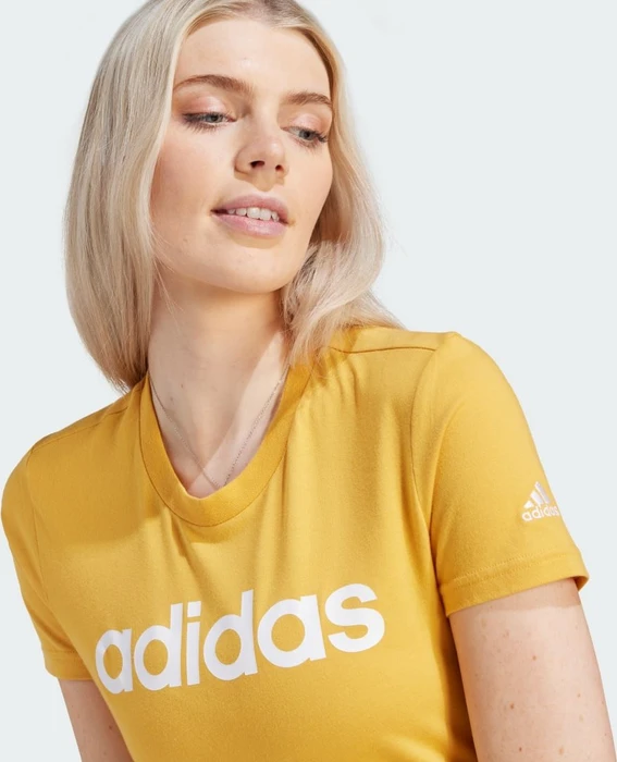 adidas Loungewear Essentials Slim Logo T-Shirt kurzarm preloved yellow/white (Damen)