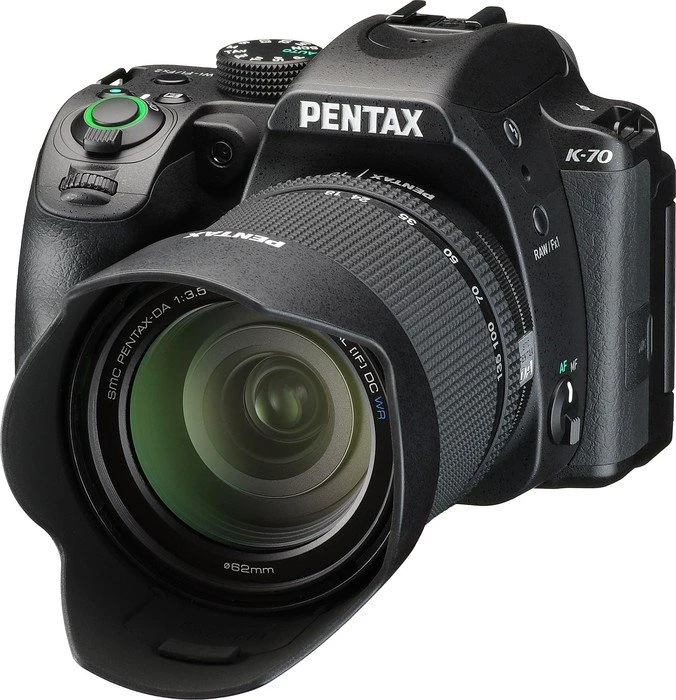 Pentax K-70 schwarz mit Objektiv smc DA 18-135mm 3.5-5.6 ED AL IF DC WR