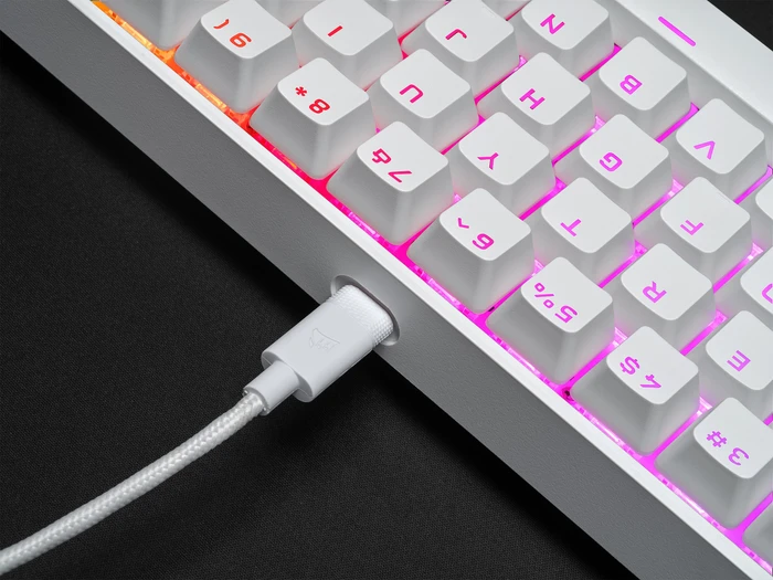 Corsair Gaming K65 RGB Mini, 60%, weiß, MX SPEED RGB Silver, USB, DE