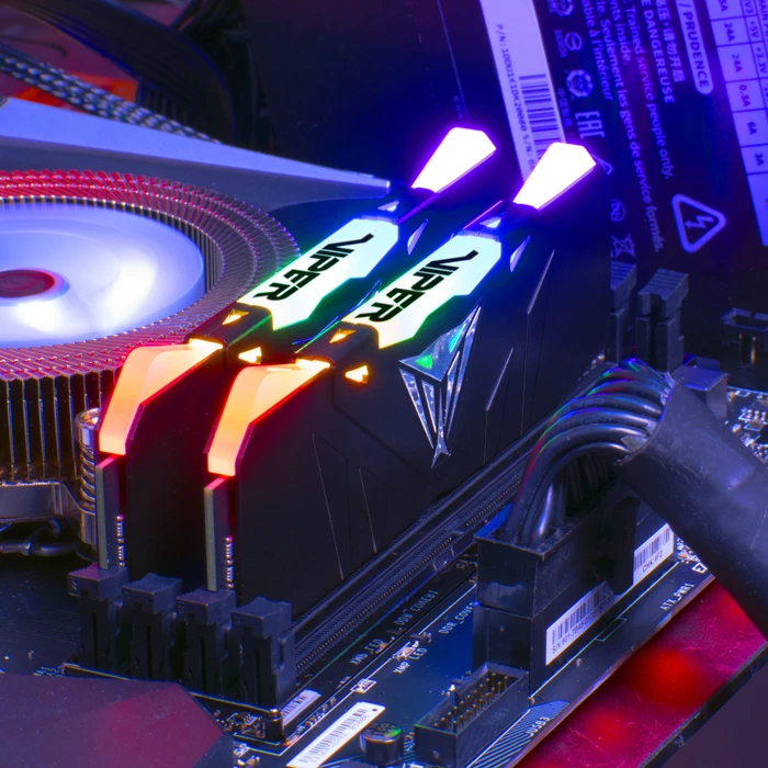Patriot Viper RGB schwarz UDIMM 16GB, DDR4-3600, CL17-19-19-39