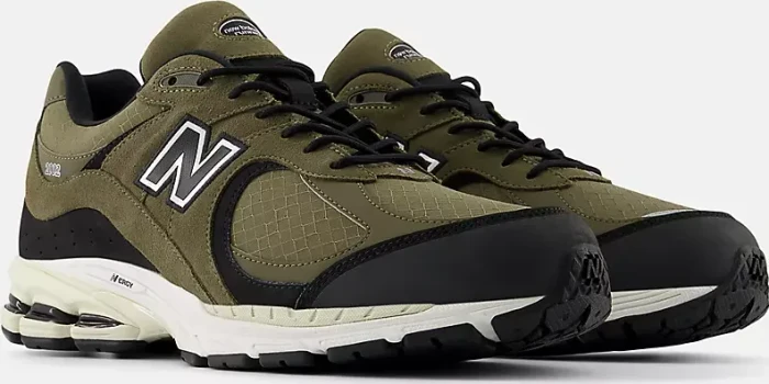 New Balance 2002RX dark camo/black/turtledove (Herren)