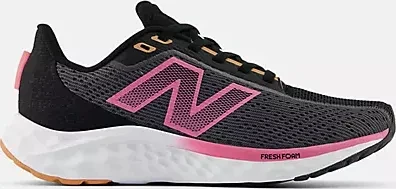 New Balance Fresh Foam Arishi v4 magenta/black/real pink (Damen)