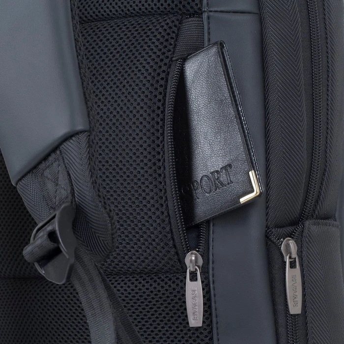 RivaCase Narita 8125 Laptop Rucksack 14", schwarz
