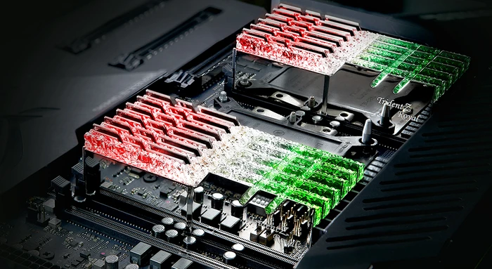 G.Skill Trident Z Royal silber UDIMM 32GB Kit, DDR4-3600, CL16-16-16-36