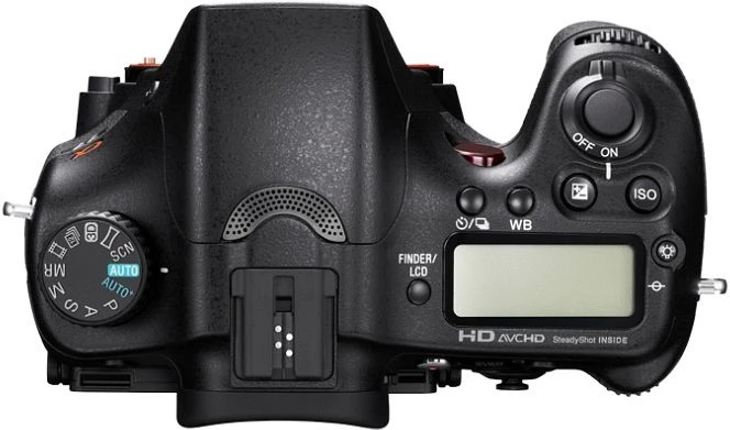 Sony Alpha 77 mit Objektiv Fremdhersteller