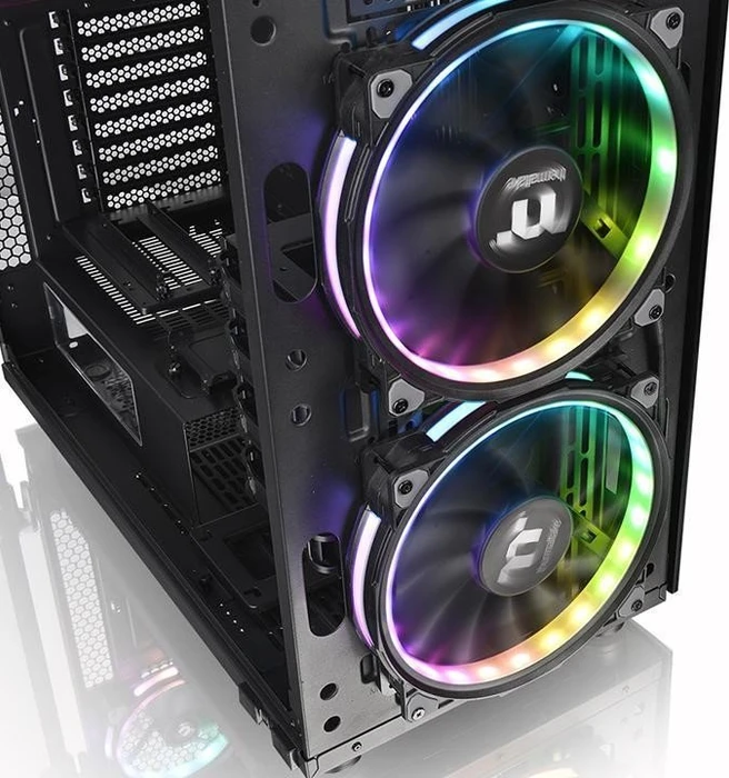 Thermaltake Level 20 GT RGB Plus, Glasfenster